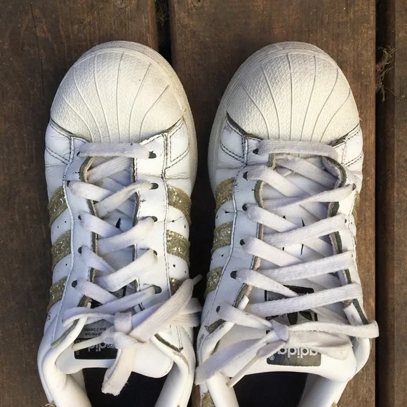 Adidas superstar shoes​​​​​​ - Picture 3 of 8
